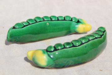vintage Japan hand painted ceramic salt and pepper shakers, garden peas in a pod
