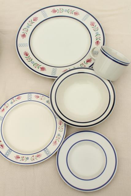 vintage Japan stoneware dinnerware set, Newcor pottery Deere Park red blue border