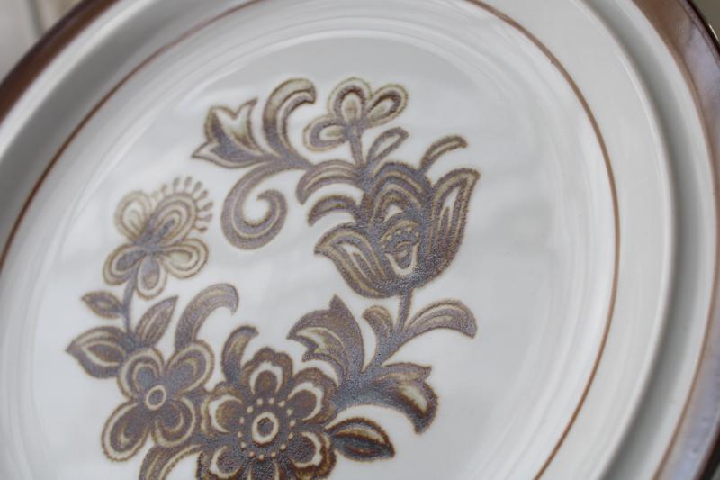 vintage Japan stoneware pottery dinner plates, Monterrey retro brown flowers 