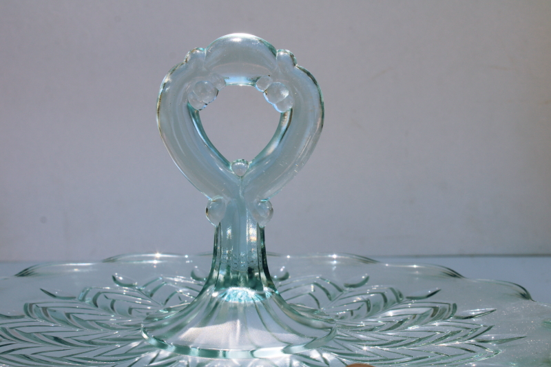 vintage Jeannette glass sandwich or cake plate w/ center handle, feather pattern in blue