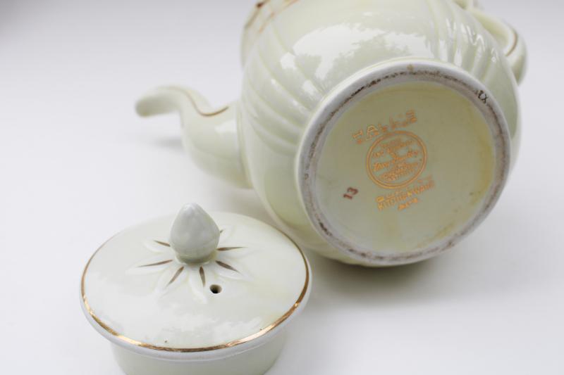 vintage Jewel Tea Hall china Autumn Leaf pattern coffee pot w/ good lid