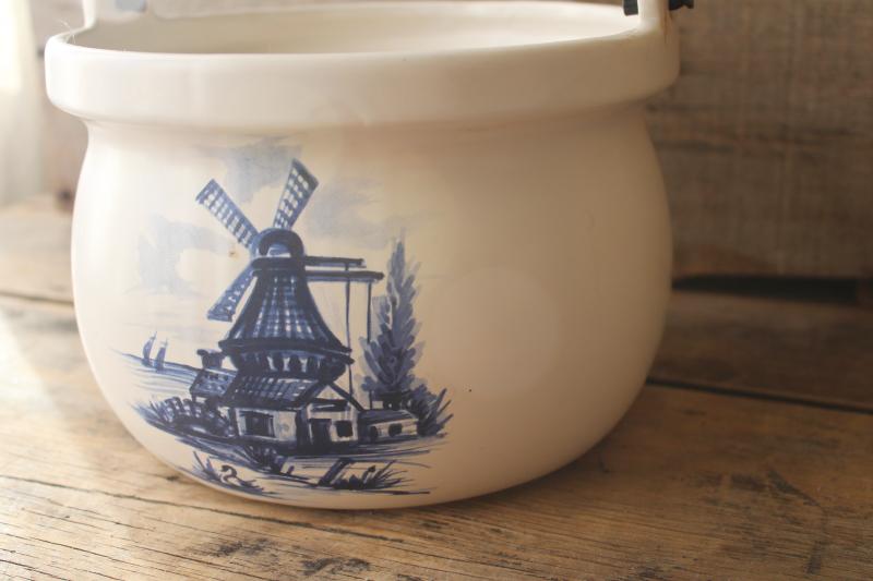 vintage McCoy pottery blue windmill Delft style kettle, cookie jar or planter?