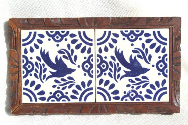 vintage Mexican pottery tile trivet, blue & white ceramic tile tray w/ rustic wood frame