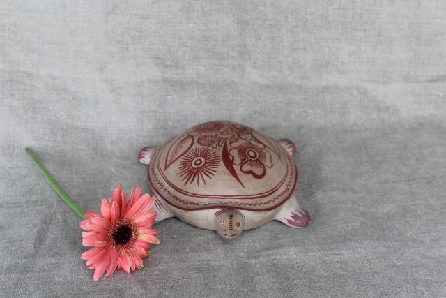 vintage Mexican pottery turtle, burnished clay w/ henna colored painted flowers