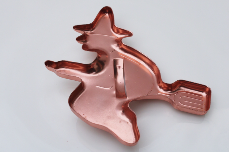 vintage Mirro cookie cutter Halloween witch flying on broom copper color metal