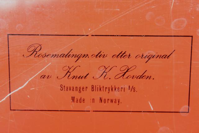 vintage Norway rosemaled folk art round metal serving tray, Norwegian rosemaling