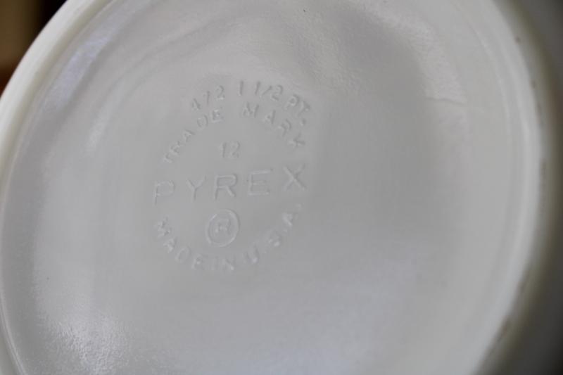 vintage Pyrex casseroles 471 472 473 stack of pink gooseberry, bowls no lids