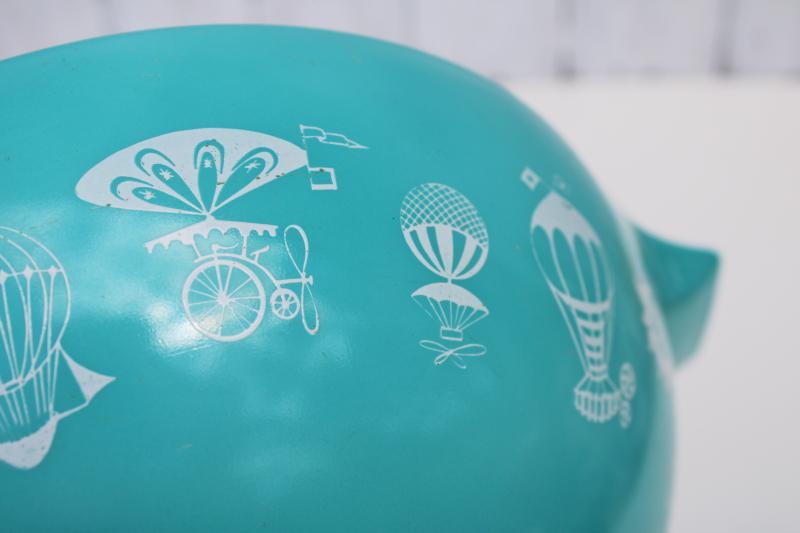 vintage Pyrex hot air balloons promotional, turquoise & white print 444 bowl for chips