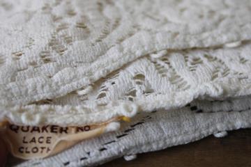 vintage Quaker lace label white cotton lace tablecloth 72 x 48
