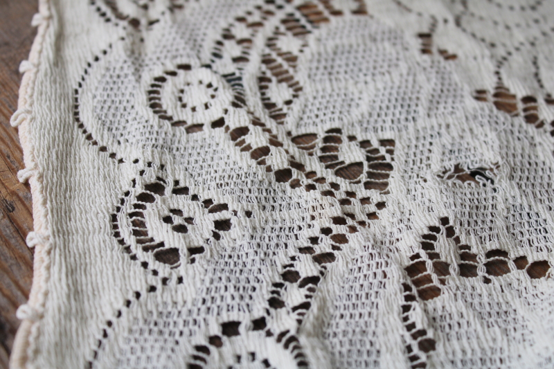 vintage Quaker lace type cotton lace tablecloth, shabby cottage chic decor or cutter fabric