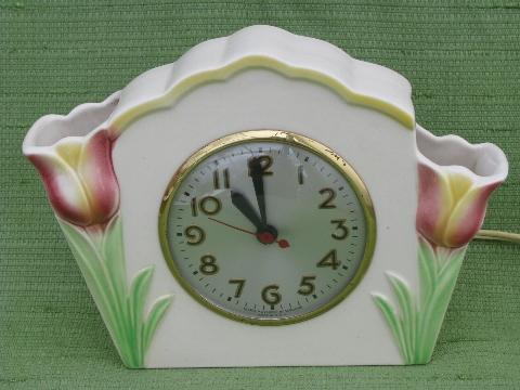 vintage Sessions kitchen shelf clock, pink tulip pocket vases china case