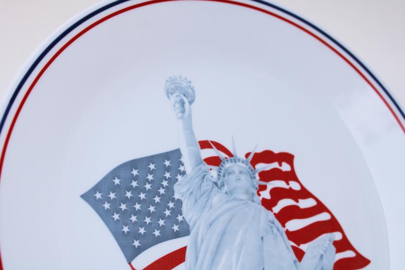vintage Statue of Liberty / American flag Corelle glass plate, patriotic decor