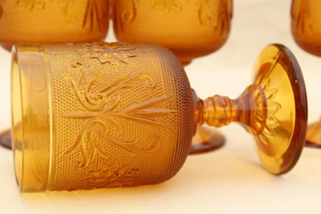 vintage Tiara amber glass wine glasses, sandwich daisy pattern goblets set of 4