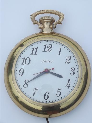 vintage United electric pocket watch wall clock, metal w/ convex glass