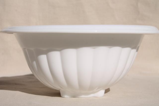 vintage Vitrock white milk glass mixing bowl, farmhouse style depression glass kitchenware