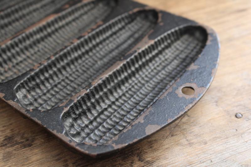 Vintage Lodge Cast Iron Corn Stick Pan 