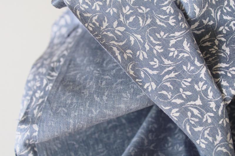 vintage Wamsutta print cotton fabric, blue chambray w/ tiny leaves in white
