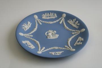 vintage Wedgwood jasperware china serving plate, light blue  cream cameo Cupid w/ bow center