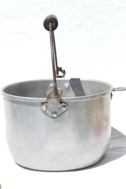 vintage aluminum kettle, primitive camp fire cooking pot w/ wire bail wood handle