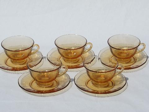 vintage amber Fostoria Fairfax depression glass cups and saucers