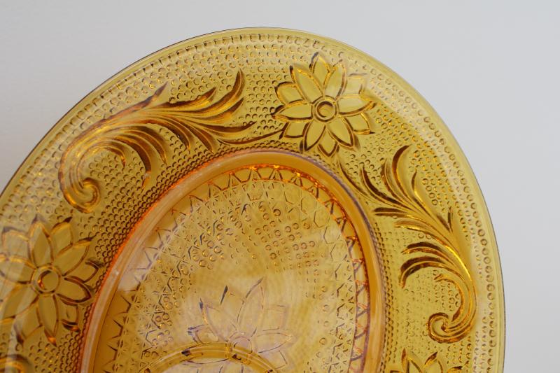 vintage amber glass snack sets, Tiara sandwich daisy pattern oval plates & cups
