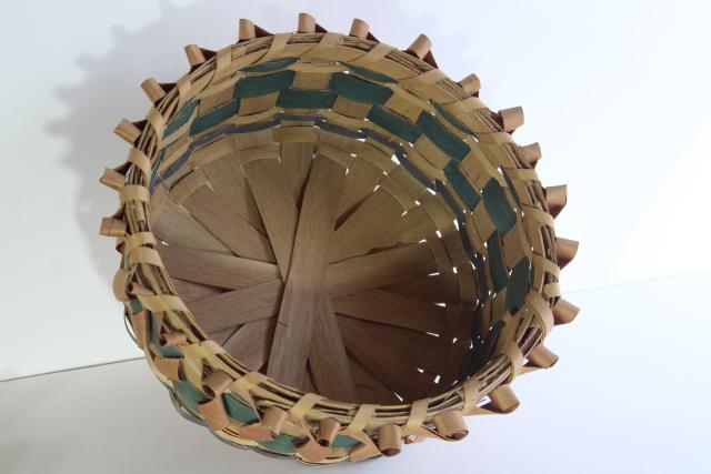 vintage ash curls hand woven basket, Winnebago style ash points basket from Wisconsin