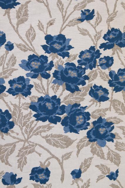 vintage blue roses jacquard bedspread, 60s retro granny chic cozy cottage style