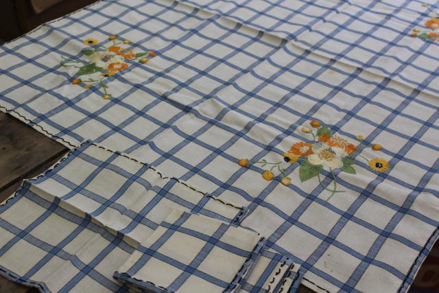 vintage blue & white tablecloth / napkins for kitchen diner or tea table, bright flower embroidery