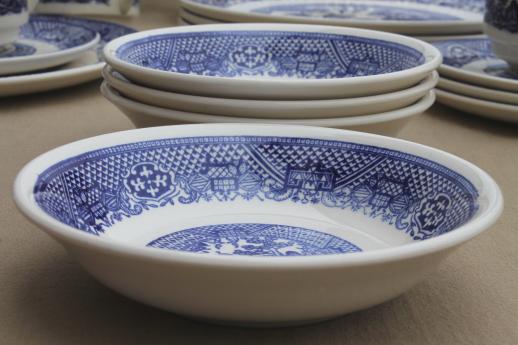 What Is Blue Willow China, aka the South's Favorite Dinnerware