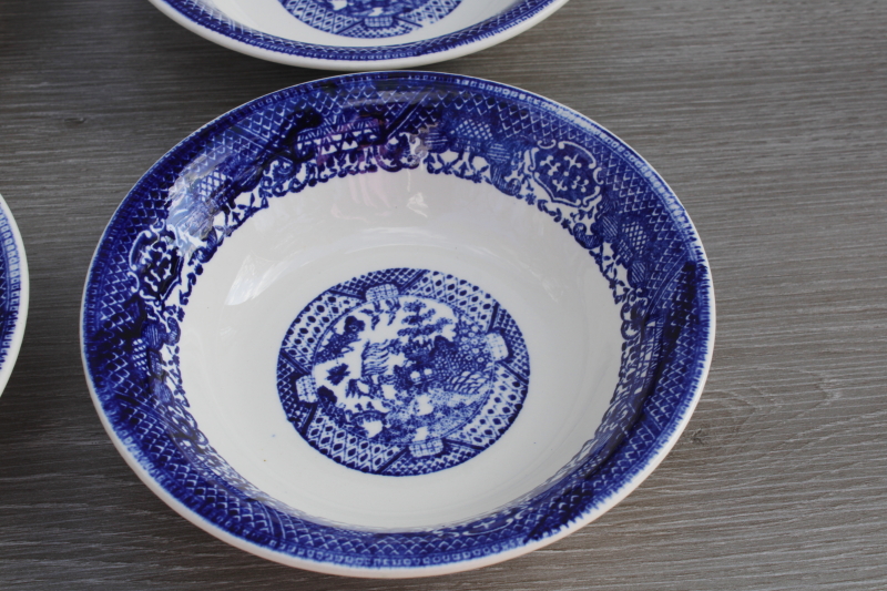 vintage blue willow pattern cereal bowls set of six, Royal USA blue  white china