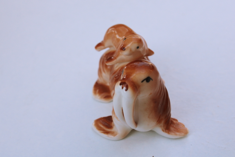 vintage bone china miniature animal figurine, Hagen Renaker walrus w/ baby
