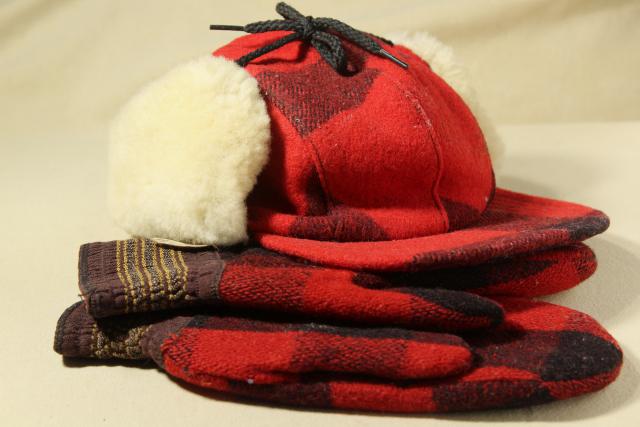 vintage buffalo plaid red & black checked wool lumberjack trapper hat & mittens for hunting