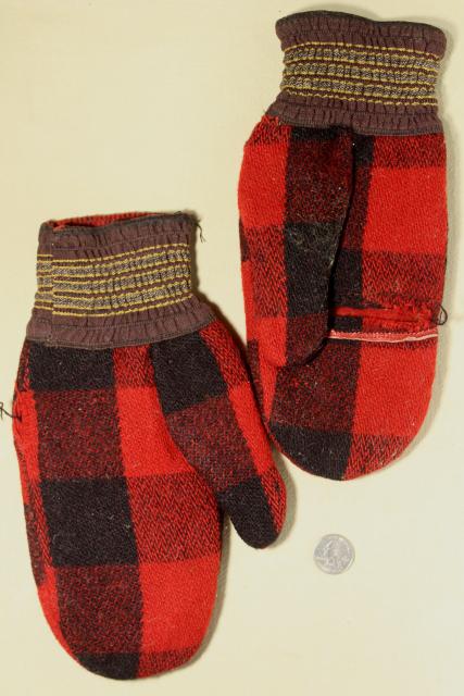 vintage buffalo plaid red & black checked wool lumberjack trapper hat & mittens for hunting