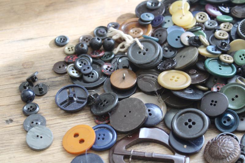 vintage buttons in dark colors, project lot for upcycle art or sewing crafts