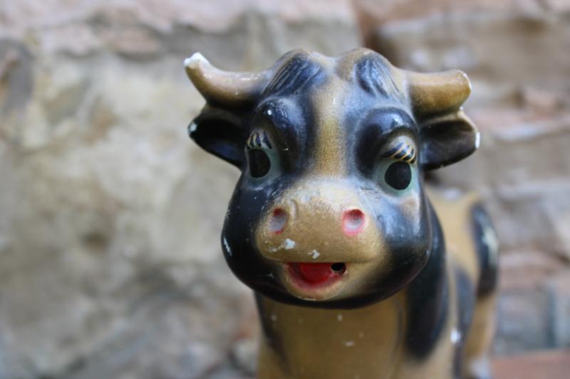 vintage carnival prize chalkware Ferdinand the bull holstein cow figurine