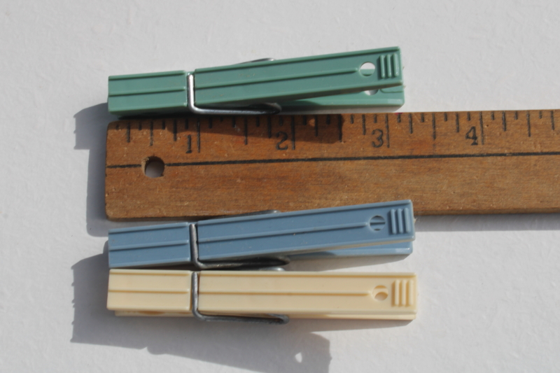 vintage clothespins lot, country blue, green, cream plastic, retro laundry room decor
