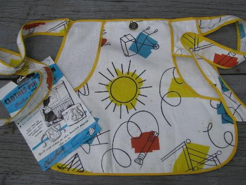 vintage clothespins pocket apron, laundry day clothespin pocket to wear