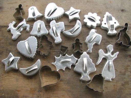 vintage cookie cutter lot, 40 vintage metal and aluminum cookie cutters in old tin
