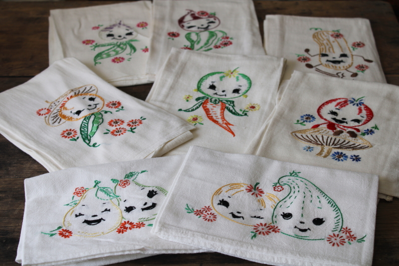 Vintage Cotton Flour Sack Towels Lot Of 8 Kitchen Towels Anthropomorphic Vegetables Laurel Leaf Farm Item No Wr032955 1 