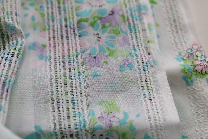 vintage cotton poly fabric w/ retro floral print, open weave stripe ...