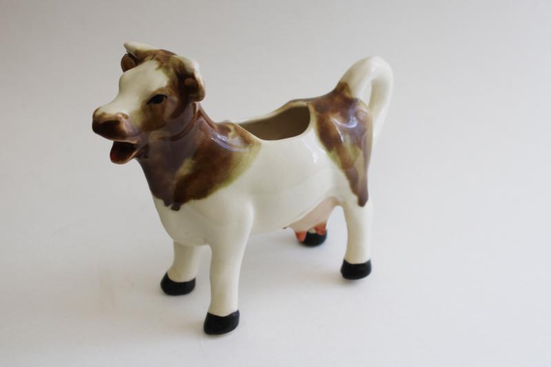 https://laurelleaffarm.com/item-photos/vintage-cow-creamer-milking-shorthorn-brown-brindle-spotted-cow-pitcher-Laurel-Leaf-Farm-item-no-ts0224136-1.jpg