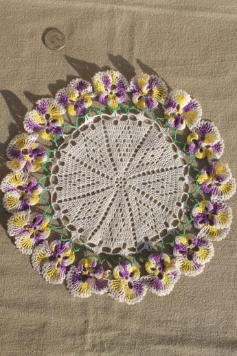 vintage crochet doily, crocheted flowers lace doily w/ pansies edging in colored cotton thread