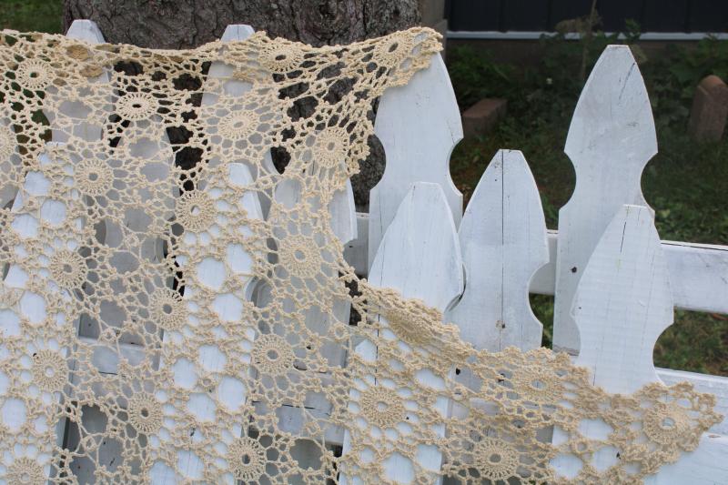 vintage crochet lace bedspread, lacy cobweb pattern bed cover made for a headboard double bed