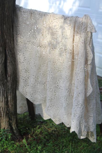 vintage crochet lace bedspread or throw, hexies motifs heavy ivory cotton