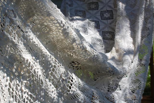vintage crochet lace bedspread w/ popcorn bobbles, queen cottage chic lacy white cotton spread