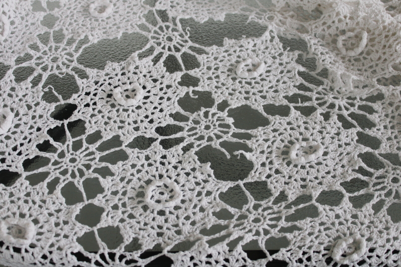 vintage crochet lace bedspread white cotton snowflake pattern cloth or cutter fabric for upcycle