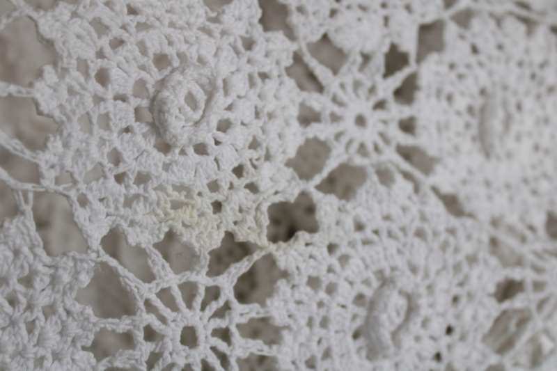 vintage crochet lace bedspread white cotton snowflake pattern cloth or cutter fabric for upcycle
