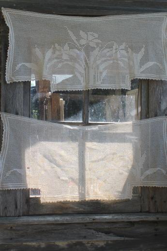 vintage crochet lace curtain valance panels w/ daffodils, cottage style lace curtains