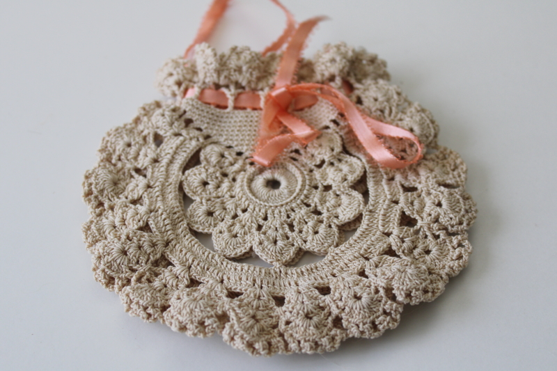vintage crochet lace purse, tiny drawstring bag w/ coral ribbon, brides wedding day hanky