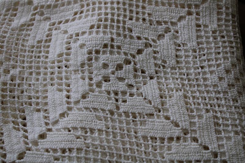vintage crocheted lace tablecloth, handmade filet crochet laurel wreath square block motifs